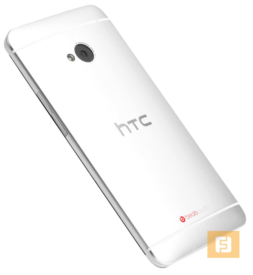 Тыльная сторона корпуса HTC One dual sim