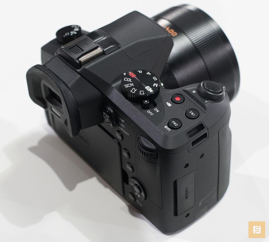 Leica V Lux (Typ 114)