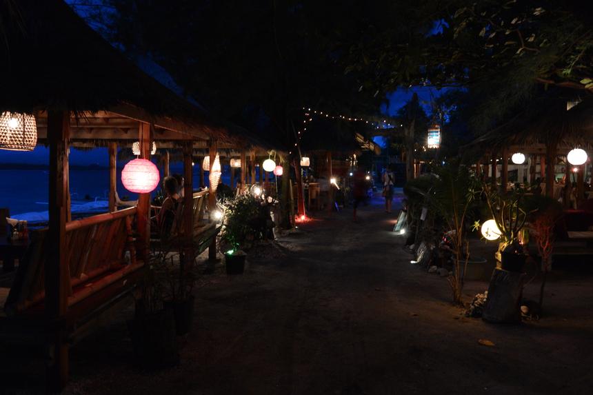 Nikon 1 AW1, ISO800, 11 мм F4.0, 1/4 c