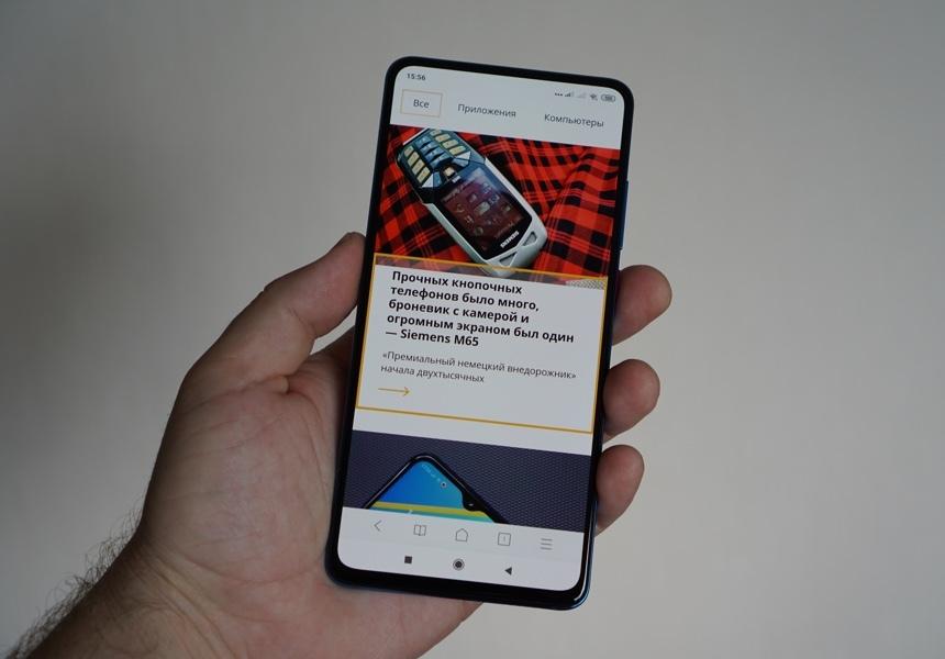 Xiaomi Mi 9T в руке