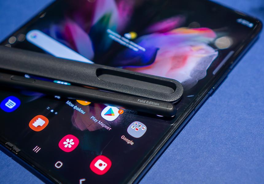 Специальный стилус S-Pen к смартфону Samsung Galaxy Z Fold 3