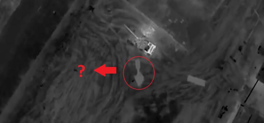 Что это ВСУ сбрасывают на российские танки? Украина воюет игрушками?