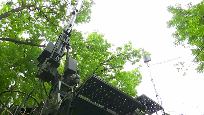 На видео показали, как работает комплекс радиоэлектронной борьбы «Палантин»