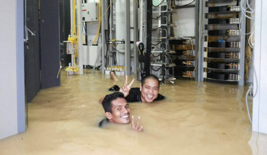 Из-за аномальной жары серверы в Лондоне охлаждают благодаря воде из шлангов