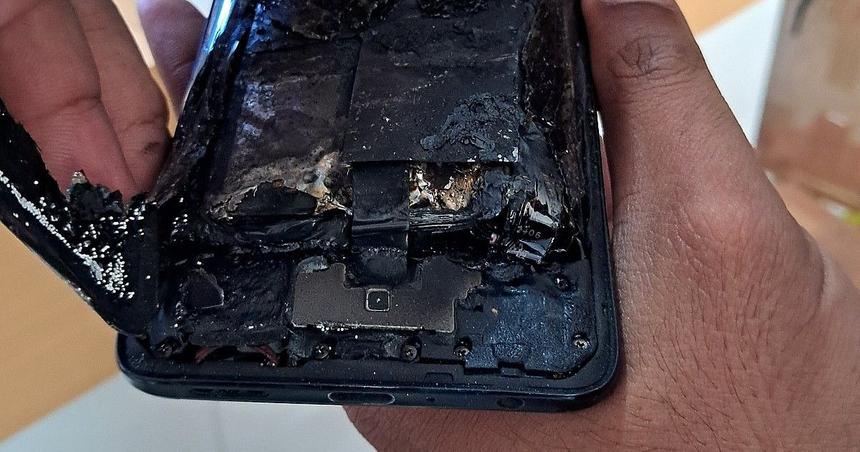 От OnePlus заразились: смартфон Oppo загорелся и взорвался без причин