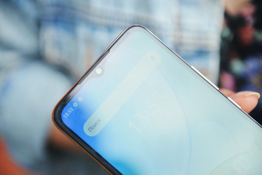 Бюджетный смартфон по цене Xiaomi, но без наценки за шильдик: в чём разница и стоит ли такое покупать