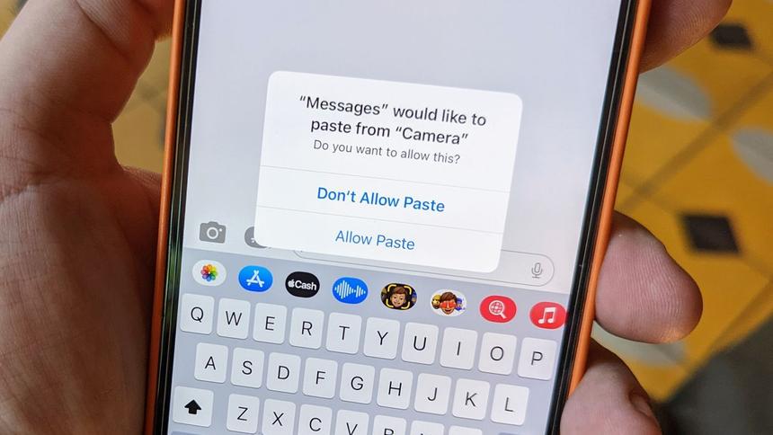 "Вставить, вставить, вставить": новая функция iOS 16 раздражает пользователей сети