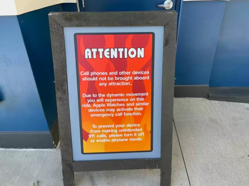 iPhone 14 по ошибке принимает поездку на американских горках за аварию