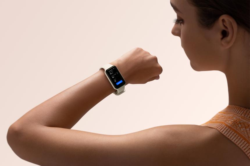 Самый крутой фитнес-браслет? Представлен Amazfit Band 7 с огромным дисплеем и выдающейся автономностью