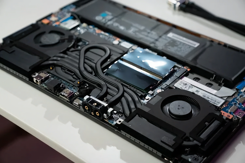 Lenovo представит новый игровой ноутбук с жидким охлаждением уже в октябре 2023 года