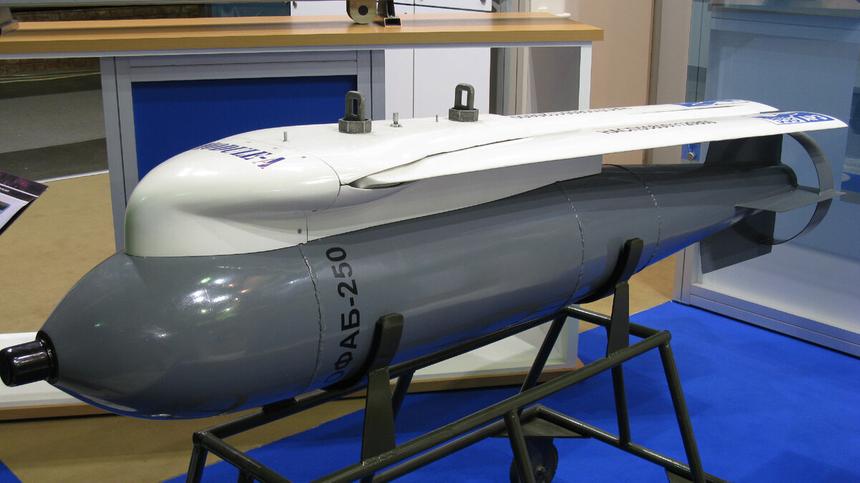 УМПК со сложенными крыльями на ФАБ-250