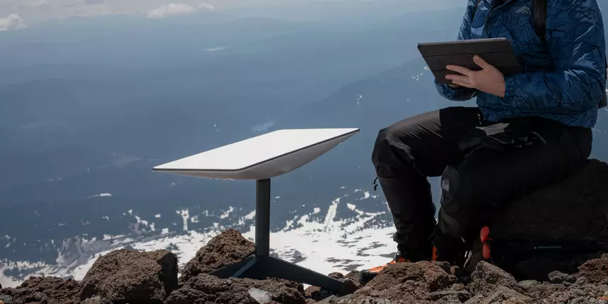 «Тарелка» системы Starlink