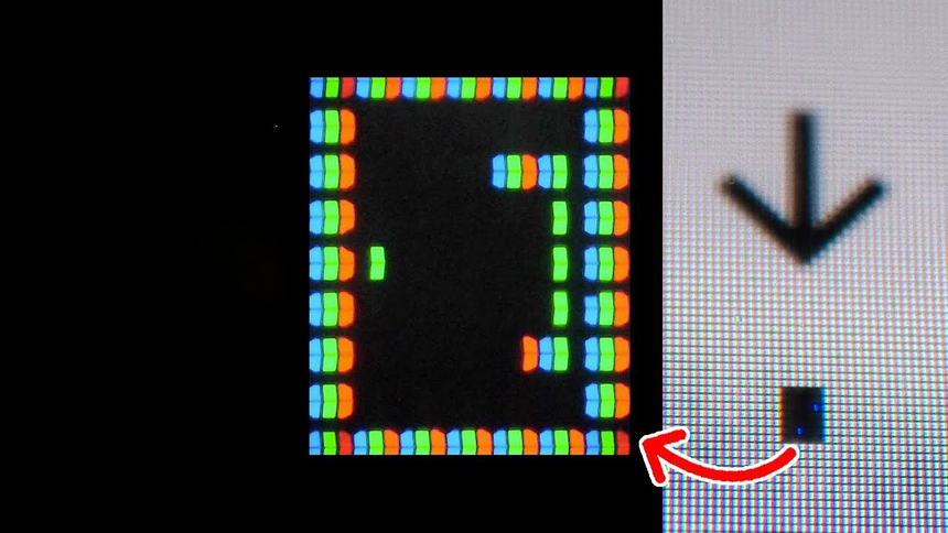 Создана самая маленькая версия «Змейки», которая использует субпиксели экрана