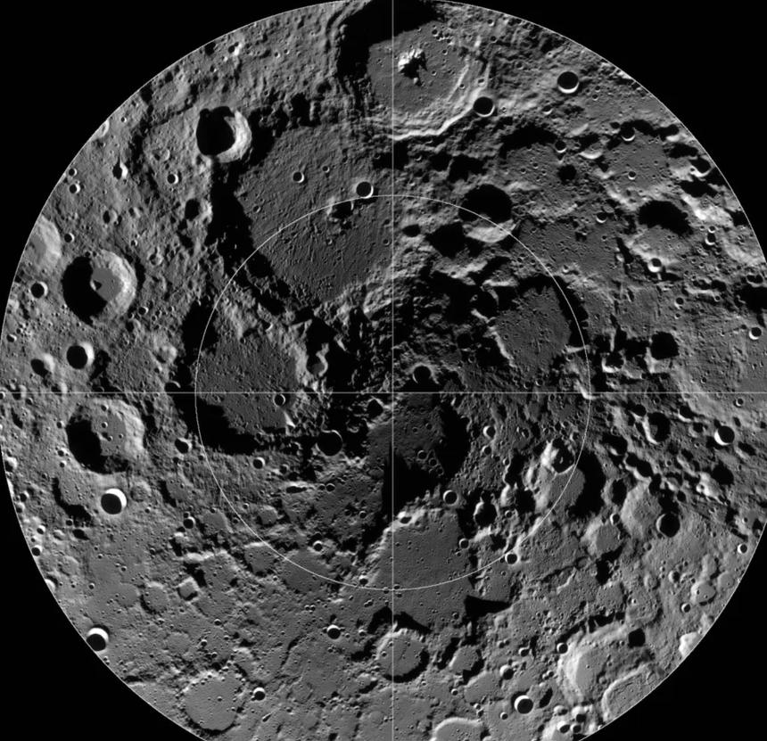 Учёные: возраст крупнейшего лунного кратера — 4,5 млрд лет