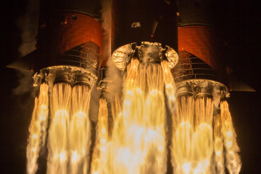 Двигатели ракеты-носителя «Союз-2.1б» на старте: круто, но слишком мощно