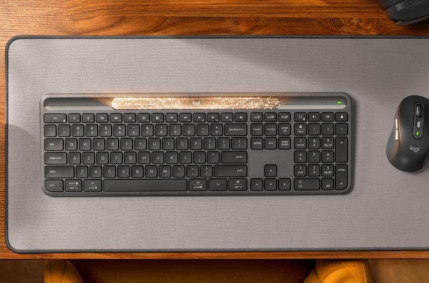 Logitech представила заряжающуюся от солнечного и искусственного света клавиатуру