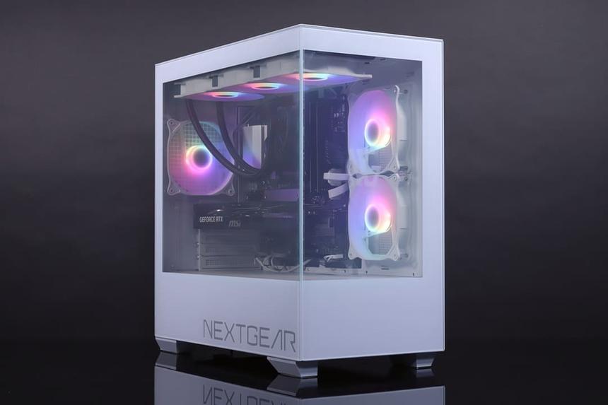 NextGear представила ПК, становящийся прозрачным нажатием одной кнопки